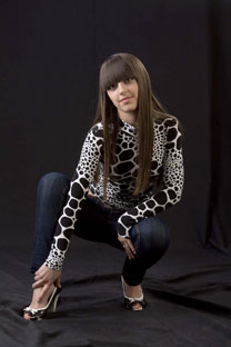 how to flirt with a girl - marriageagencykharkov.com